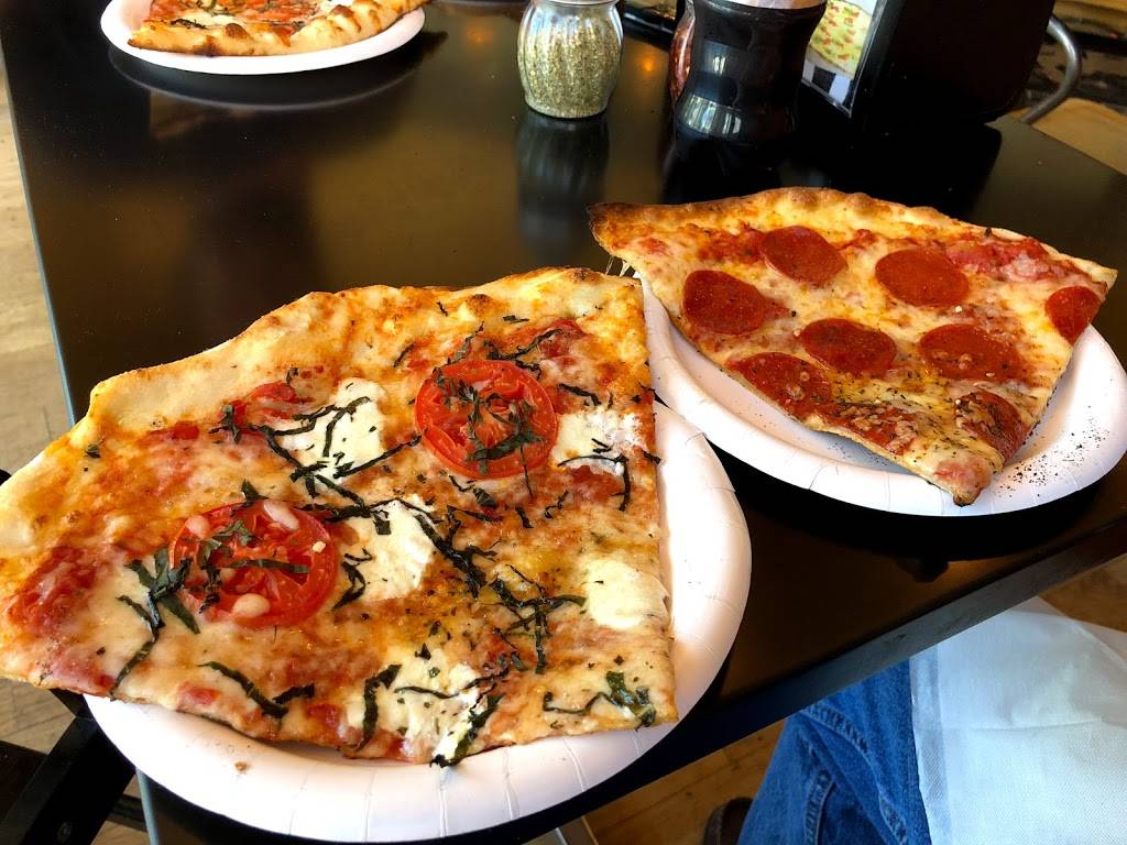 The Upper Crust Pizzeria | restaurant | 41 Waltham St, Lexington, MA 02421, USA | 7812740089 OR +1 781-274-0089
