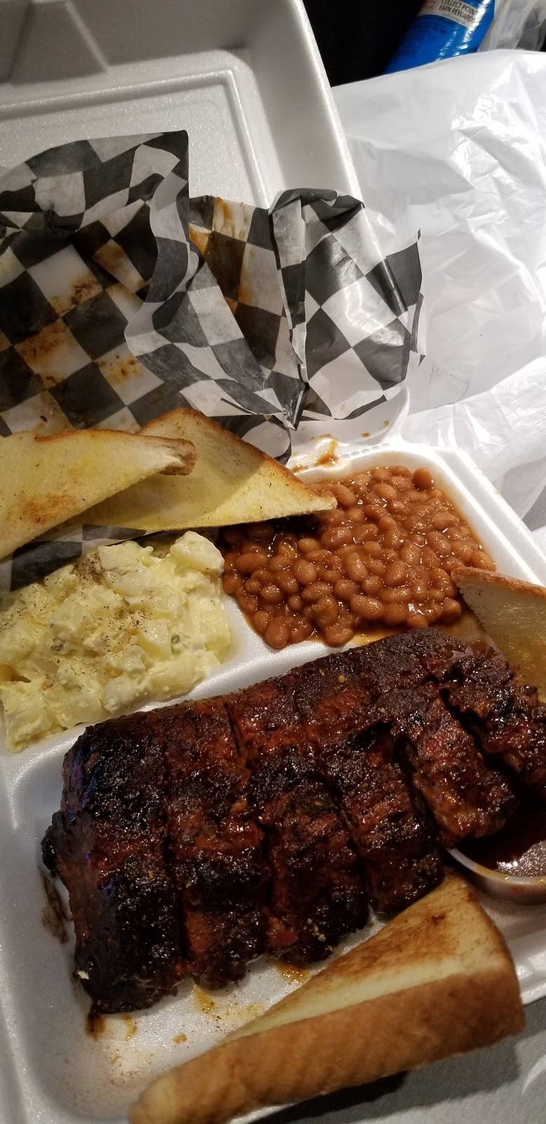 Welingtons Fine Bar-B-Que | restaurant | 4919 E Shelby Dr, Memphis, TN 38118, USA | 9013196843 OR +1 901-319-6843