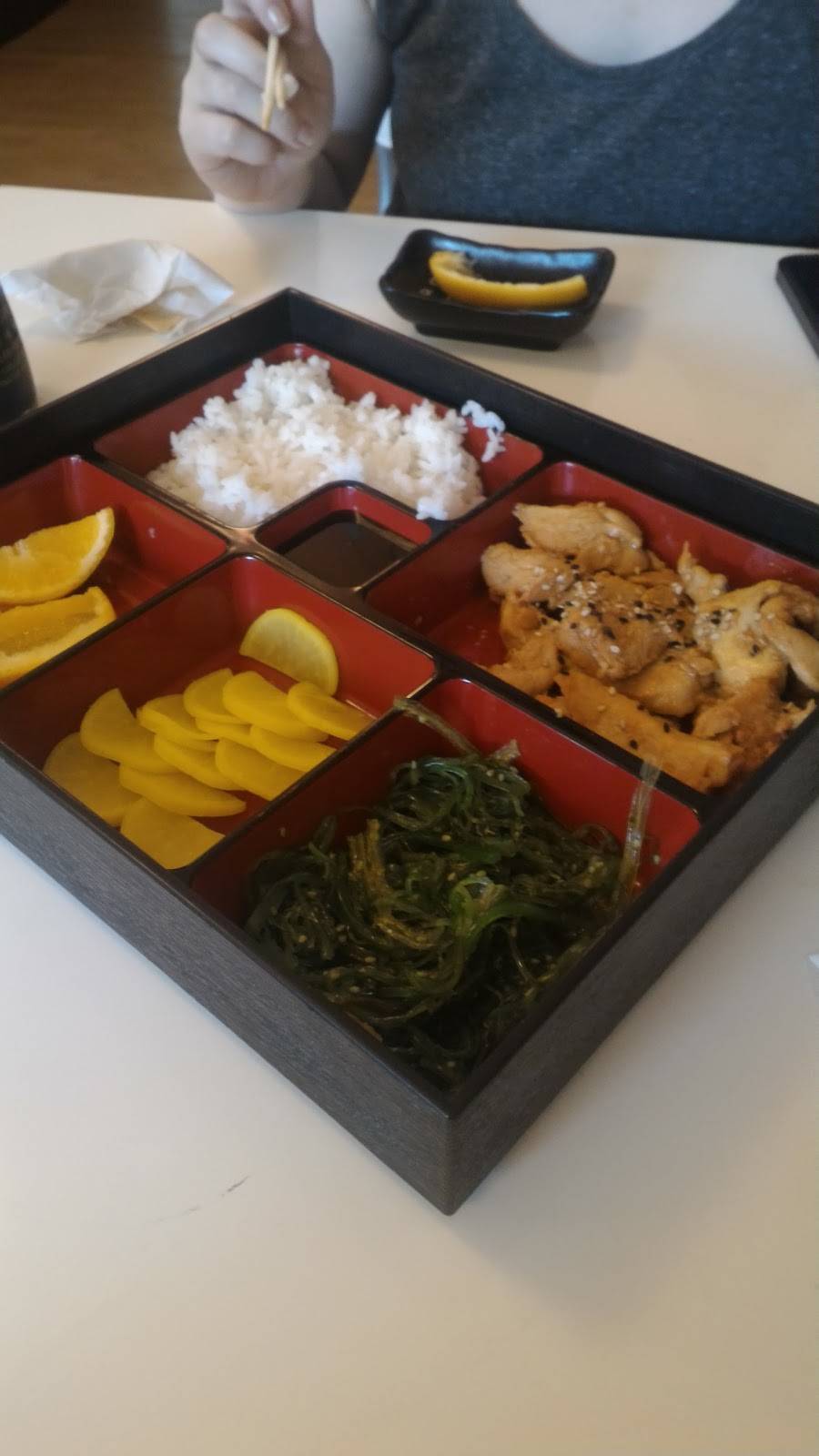 Sushi Hull | restaurant | 530 Boulevard Saint-Joseph, Gatineau, QC J8Y 4A3, Canada | 8197777222 OR +1 819-777-7222