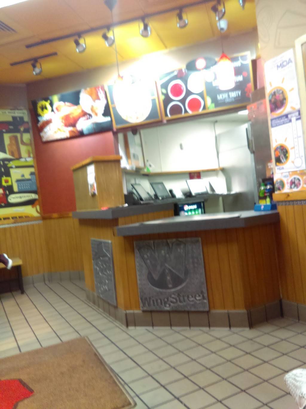 Pizza Hut | restaurant | 6601 W Indian School Rd, Phoenix, AZ 85033, USA | 6238487000 OR +1 623-848-7000