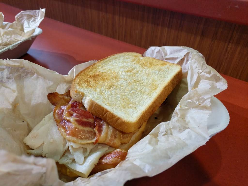 Soundings Cafe | restaurant | 1200 S Lake Shore Dr, Chicago, IL 60605, USA | 3126923277 OR +1 312-692-3277