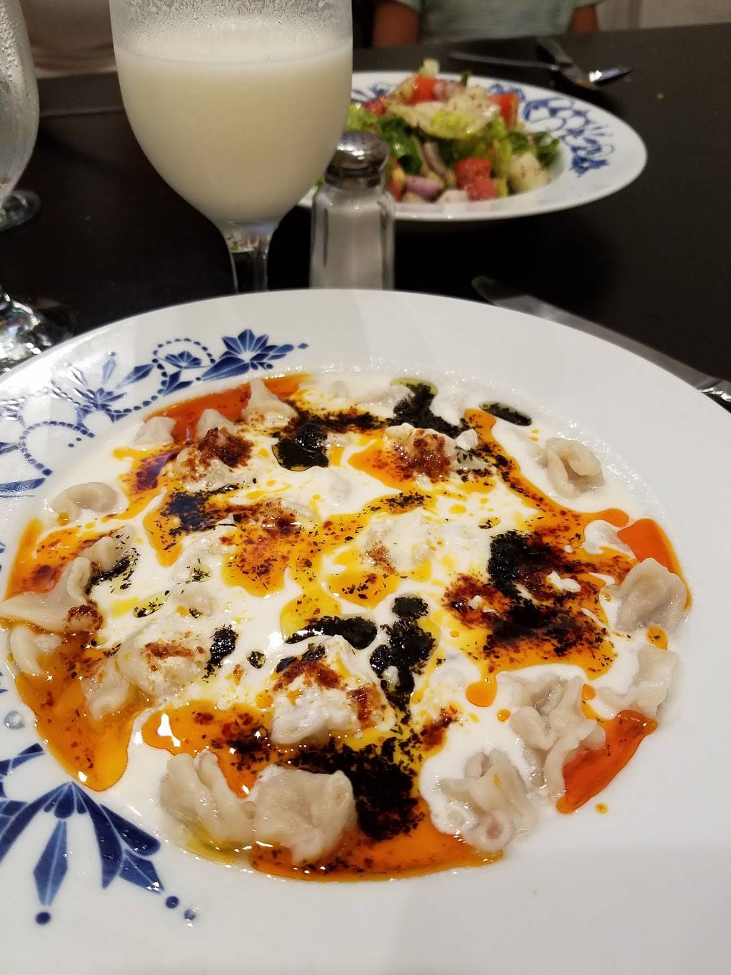 Isot Turkish Cuisine | restaurant | 622 S 6th St, Philadelphia, PA 19147, USA | 2674573622 OR +1 267-457-3622