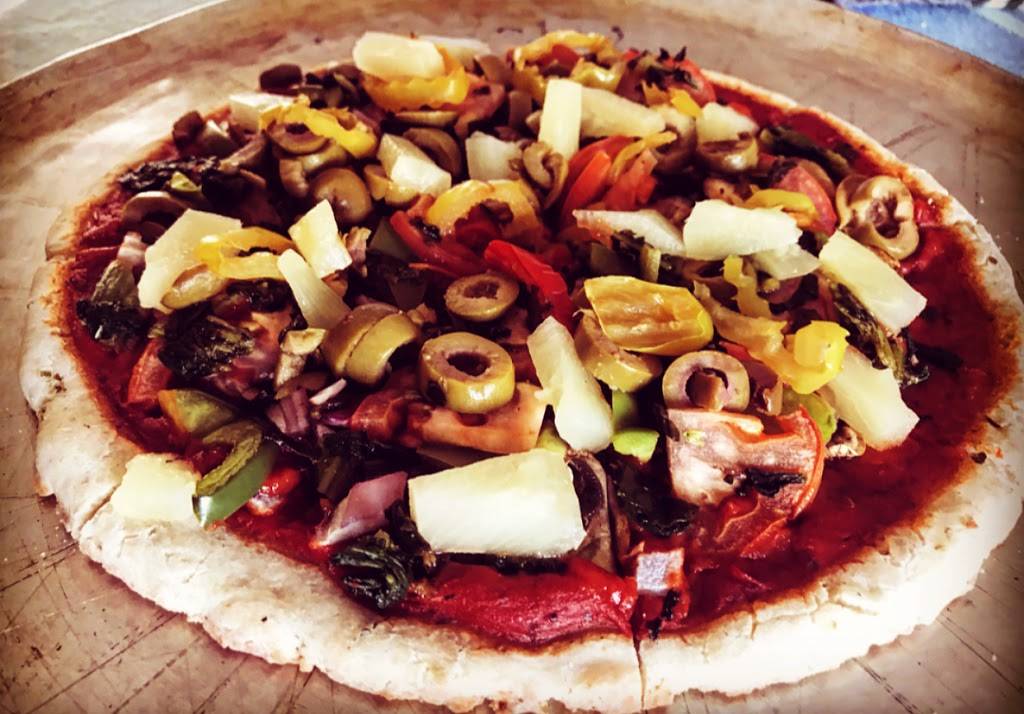 Milano Pizza | restaurant | 83 Mill St, Russell, ON K4R, Canada | 6134453131 OR +1 613-445-3131