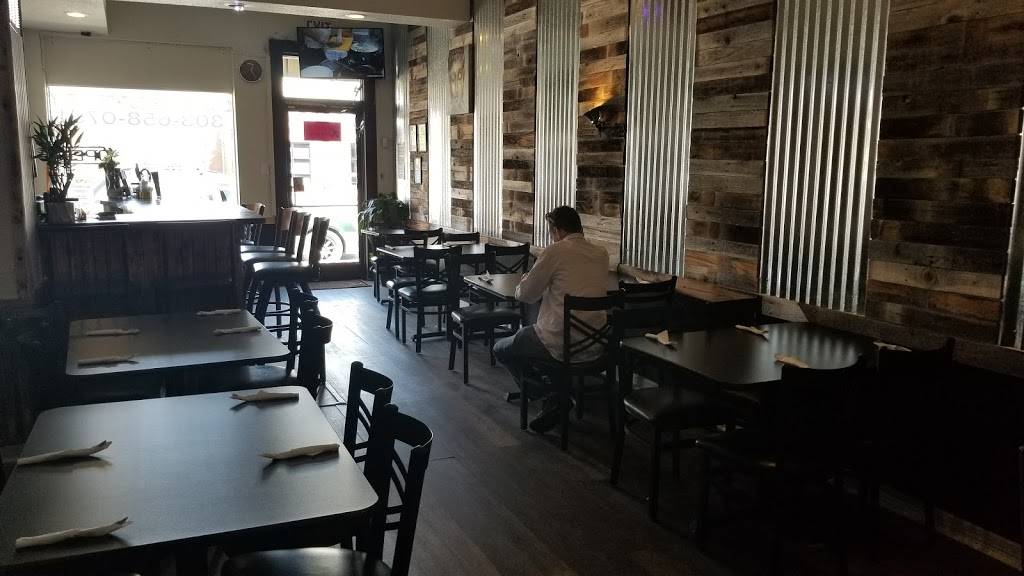 9 Thai Restaurant | restaurant | 4122 E Colfax Ave, Denver, CO 80220, USA | 3036580751 OR +1 303-658-0751