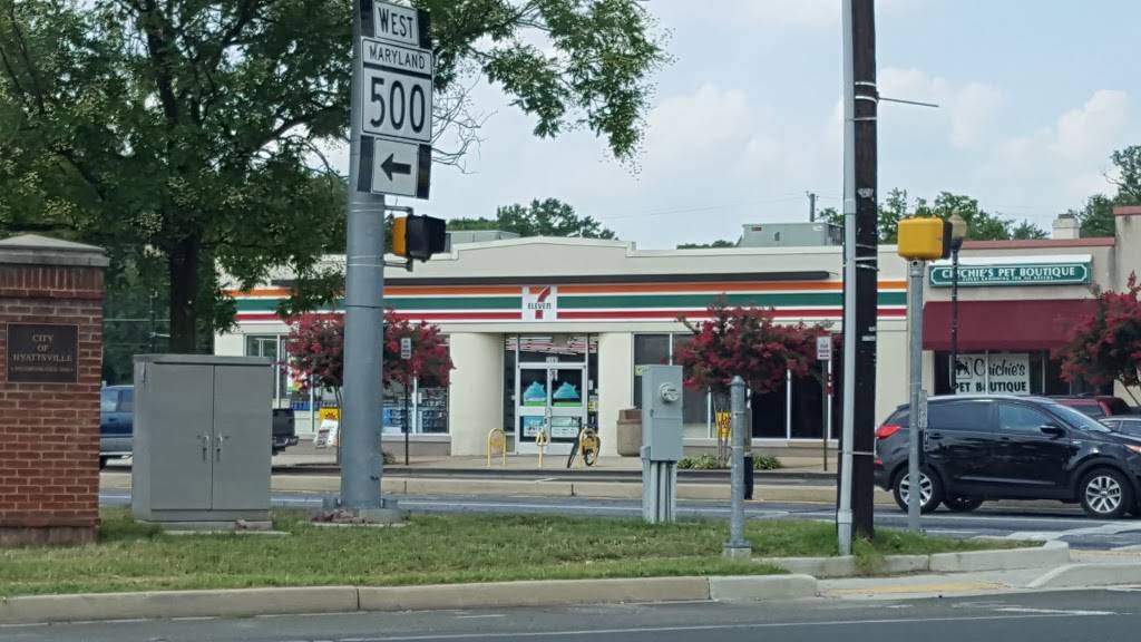 7-Eleven | bakery | 3110 Hamilton St, Hyattsville, MD 20782, USA | 3015593007 OR +1 301-559-3007