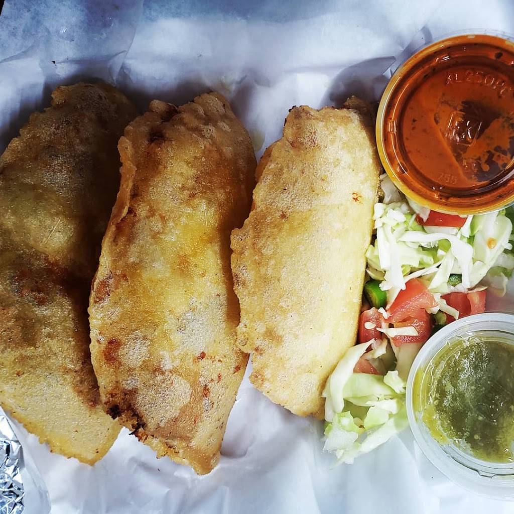 Xacal-Hut | restaurant | 747 Kress St, Houston, TX 77020, USA | 8327293587 OR +1 832-729-3587