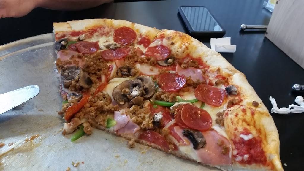 Johnnys New York Style Pizza | meal delivery | 744 Noah Dr #116, Jasper, GA 30143, USA | 7062530800 OR +1 706-253-0800