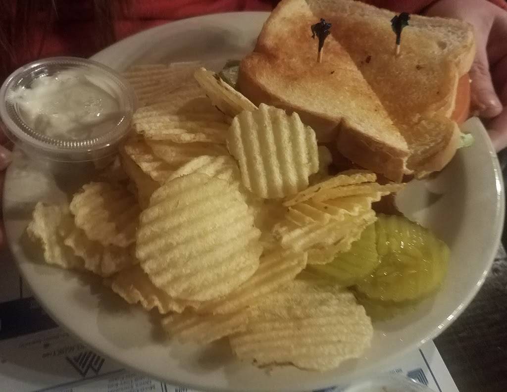 Johnsons Corner Restaurant | restaurant | 2000 State St, Alton, IL 62002, USA | 6184655640 OR +1 618-465-5640