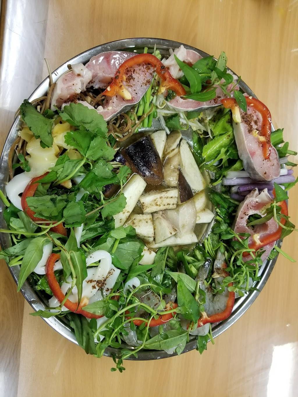 Kim Nguyen Restaurant & Hall | restaurant | 9555 Wilcrest Dr #250, Houston, TX 77099, USA | 8327870968 OR +1 832-787-0968