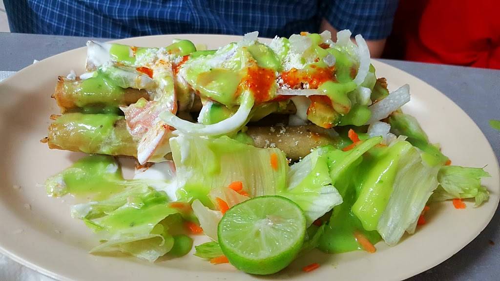 Flautas y Paleteria Tepalca | restaurant | 500 N Zaragoza Rd, El Paso, TX 79907, USA | 9158601007 OR +1 915-860-1007