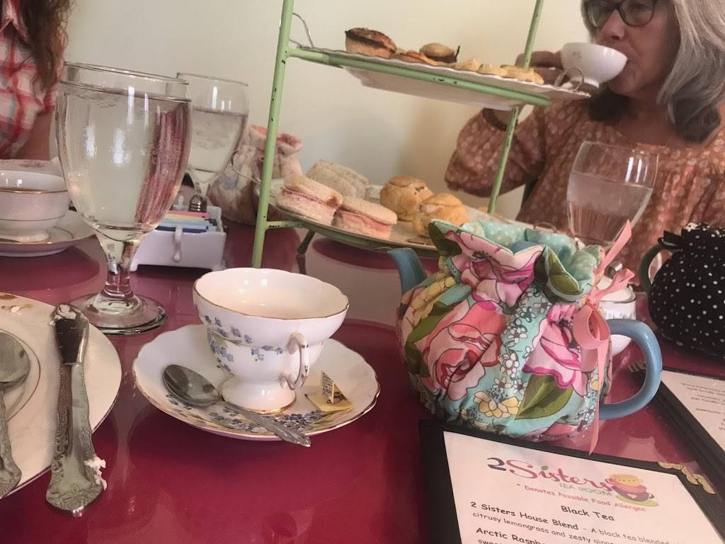 2 Sisters Tea Room & Gift Shop | restaurant | 205 W Main St, Vine Grove, KY 40175, USA | 2708772393 OR +1 270-877-2393