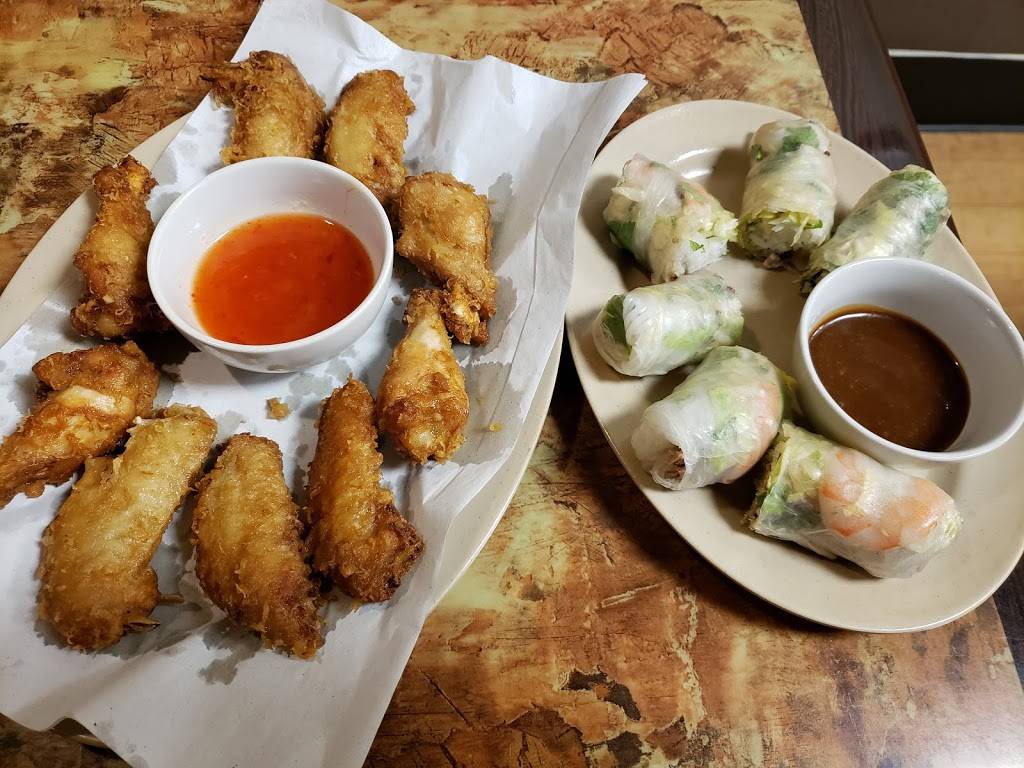 Pho Lee | restaurant | 602 W Union Hills Dr, Phoenix, AZ 85027, USA | 6237771812 OR +1 623-777-1812