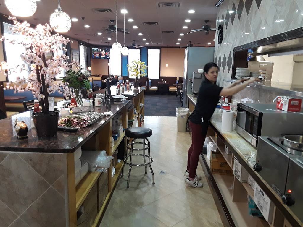 Pops Family Restaurant | restaurant | 3330 Highland Rd, Waterford Twp, MI 48328, USA | 2489771987 OR +1 248-977-1987