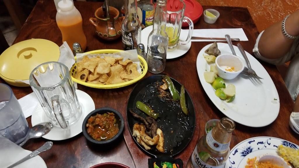 Las Tres Huastecas Restaurant | restaurant | 312 NE 8th St, Homestead, FL 33030, USA | 7866019998 OR +1 786-601-9998