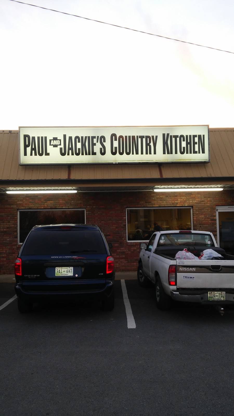Paul And Jackies Country Kitchen | restaurant | 1578 Zinc Plant Rd, Clarksville, TN 37040, USA | 9315520092 OR +1 931-552-0092