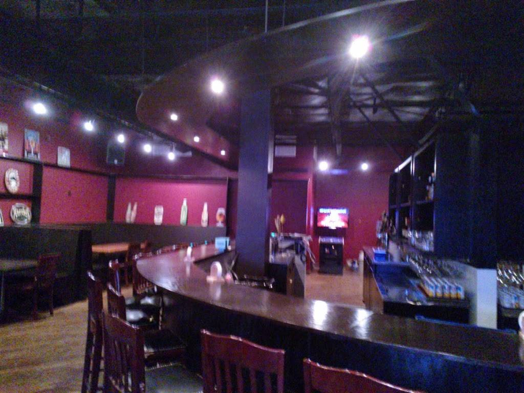 The Whistling Pig Neighborhood Pub | restaurant | 8786 Ferguson Rd #133, Dallas, TX 75228, USA | 2143243186 OR +1 214-324-3186