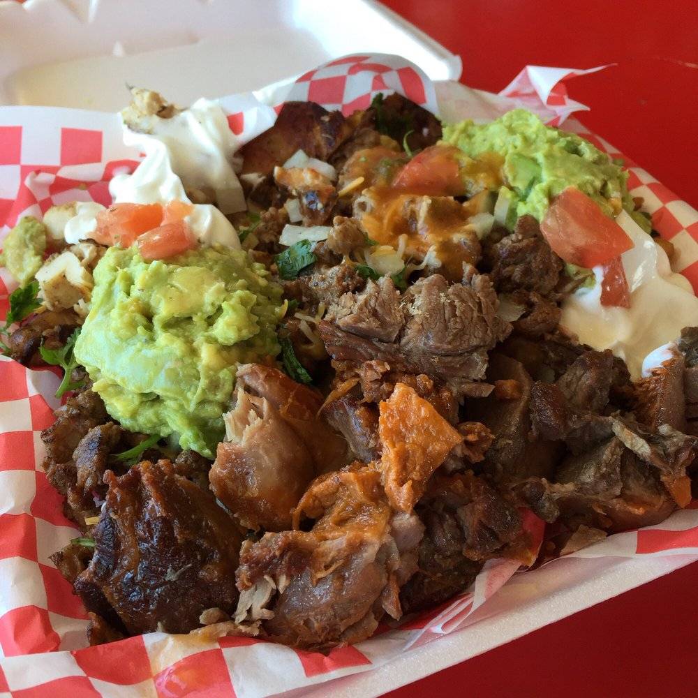 Las Carnitas Uruapan Victorville | restaurant | 15208 Bear Valley Rd B175, Victorville, CA 92395, USA | 7609555500 OR +1 760-955-5500