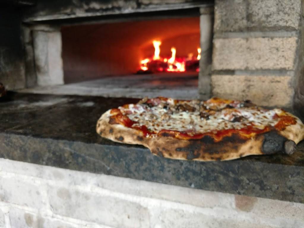 Hotel Washington Restaurant and Studio | restaurant | 354 Range Line Rd, Washington, WI 54246, USA | 9208473010 OR +1 920-847-3010