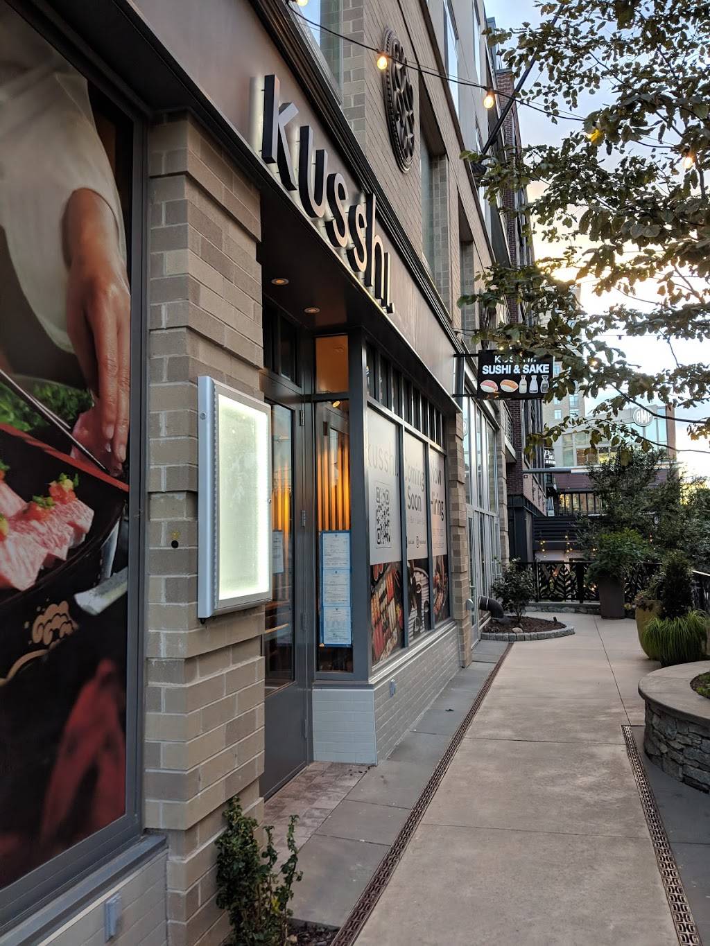 Kusshi Sushi | restaurant | 11826 Trade St, North Bethesda, MD 20852, USA | 2407700355 OR +1 240-770-0355