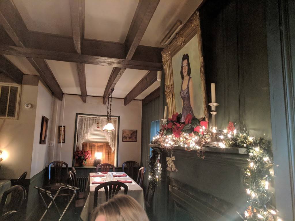 Fasageos Italian Restaurant | restaurant | 724 Ridge Rd, Sellersville, PA 18960, USA | 2152573545 OR +1 215-257-3545