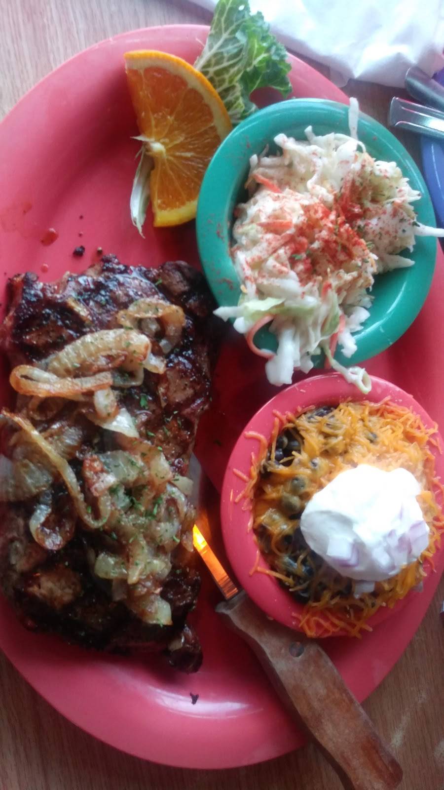 Cooters Restaurant & Bar | restaurant | 423 Poinsettia Ave, Clearwater Beach, FL 33767, USA | 7274622668 OR +1 727-462-2668