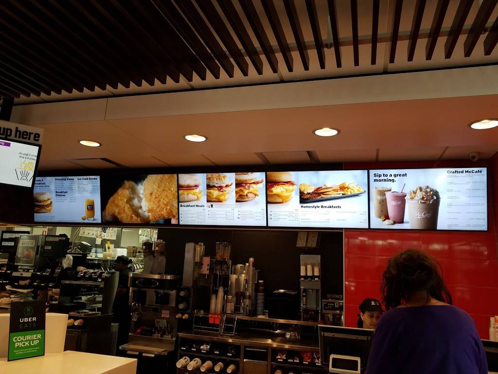McDonalds | cafe | 3162 University Blvd, Winter Park, FL 32792, USA | 4076795564 OR +1 407-679-5564