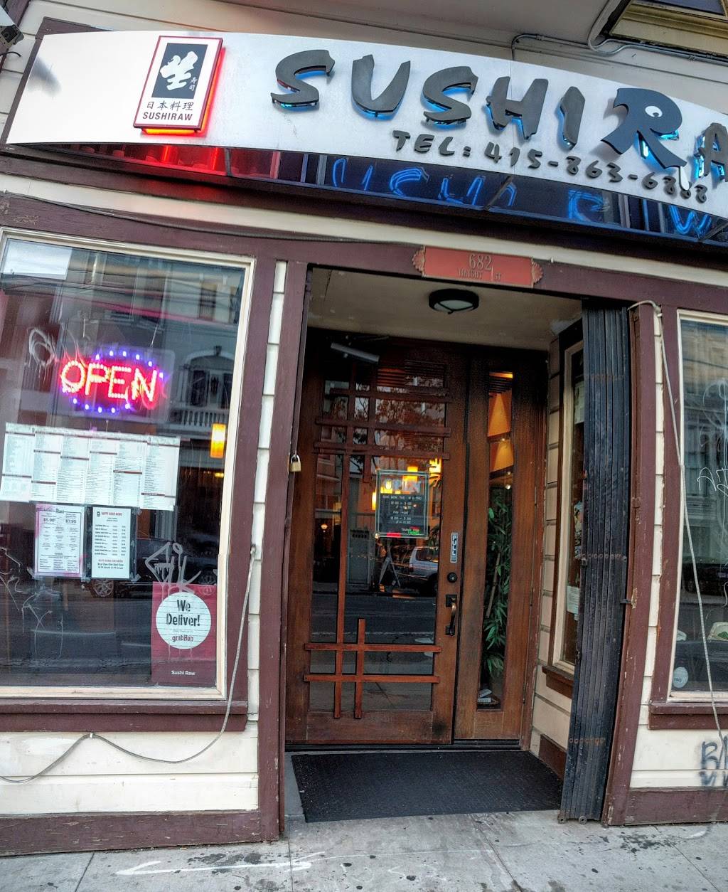 Sushiraw | restaurant | 682 Haight St, San Francisco, CA 94117, USA | 4158636888 OR +1 415-863-6888