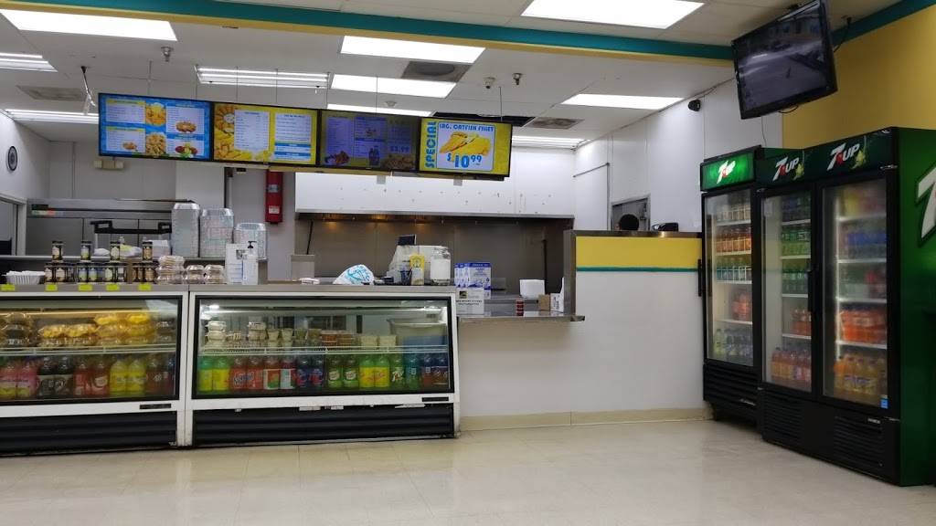 Shark Fish & Chicken | restaurant | 194 Town Center Rd, Matteson, IL 60443, USA | 7087489488 OR +1 708-748-9488