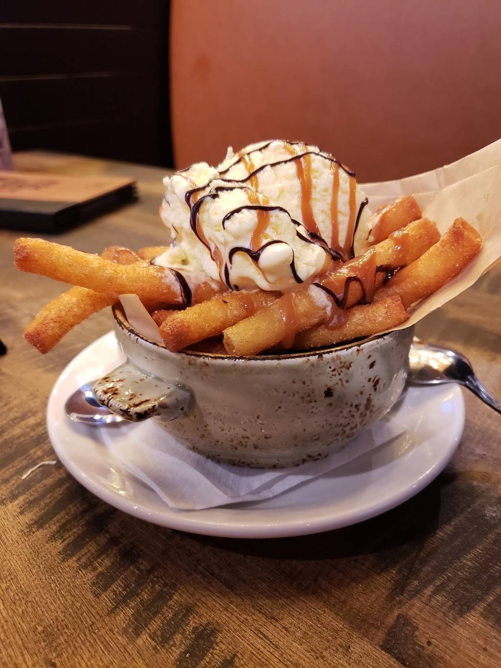 Kelseys Original Roadhouse | restaurant | 805 Wonderland Rd S, London, ON N6K 2Y5, Canada | 5196681105 OR +1 519-668-1105