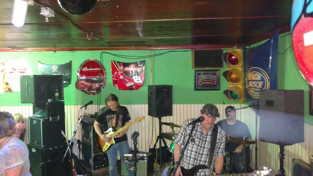 The Bronze Bell Bar & Grill | restaurant | 2580 OH-28, Pleasant Plain, OH 45162, USA | 5134566330 OR +1 513-456-6330