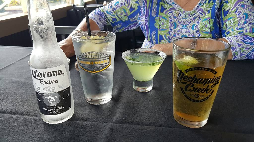 Lake House Restaurant | restaurant | 611 Taylor Rd, Newfield, NJ 08344, USA | 8566945700 OR +1 856-694-5700