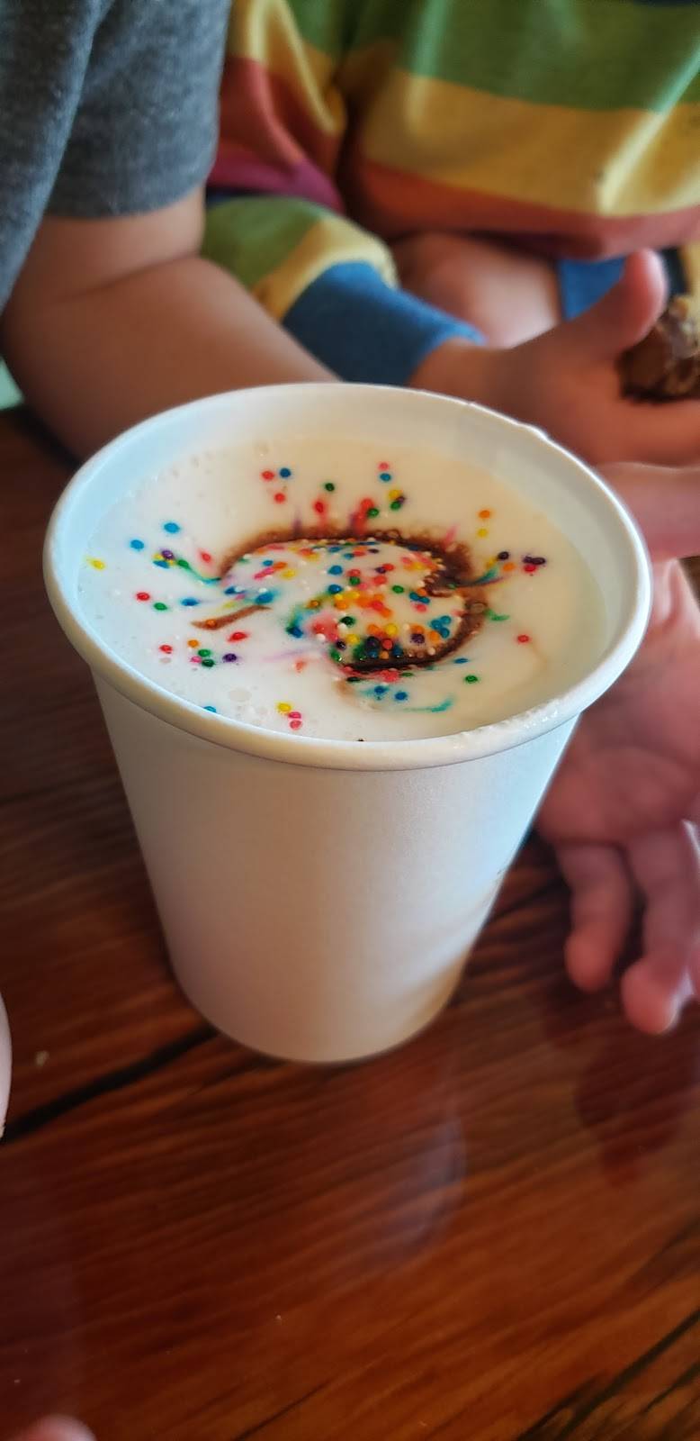 Giant Rock Meeting Room & Coffee House | bakery | 1141 Old Woman Springs Rd unit a, Yucca Valley, CA 92284, USA | 4422721472 OR +1 442-272-1472