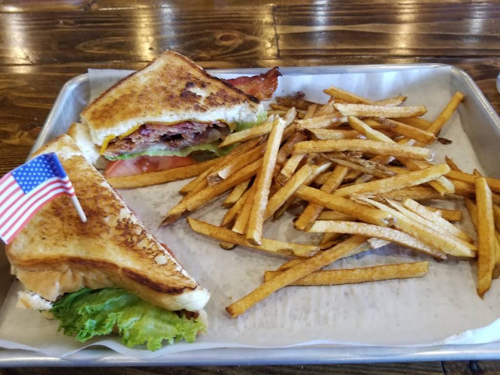 The Great American Filling Station | restaurant | 8701 E Brainerd Rd, Chattanooga, TN 37421, USA | 4236828721 OR +1 423-682-8721