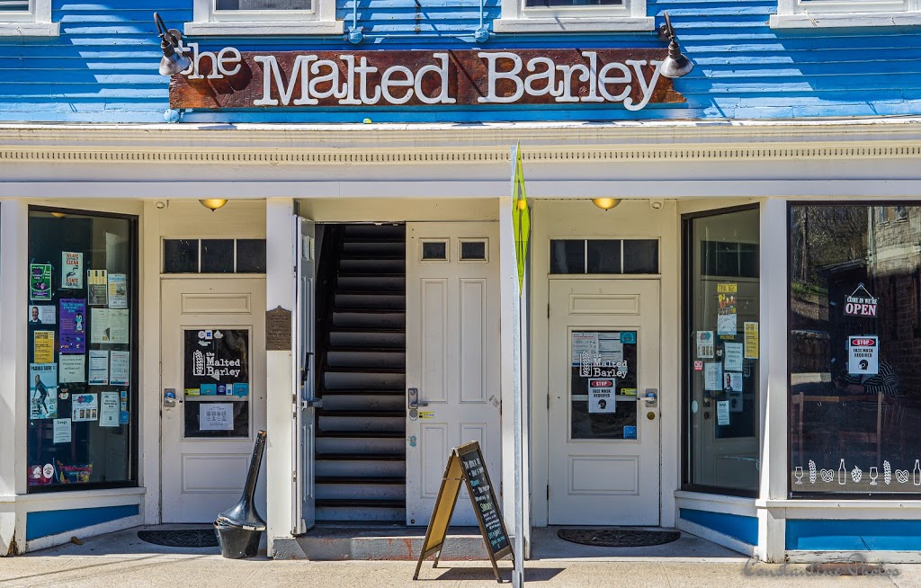the Malted Barley | restaurant | 42 High St, Westerly, RI 02891, USA | 4013152184 OR +1 401-315-2184