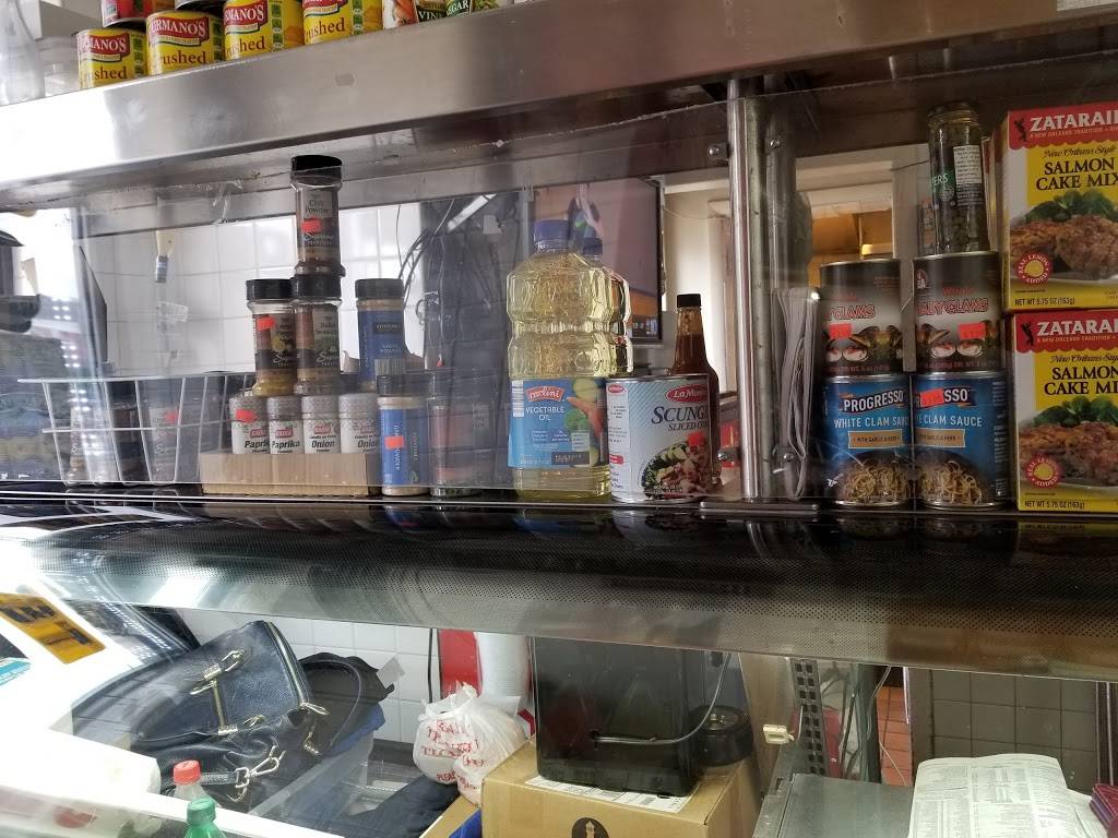 Flying Fish Seafood | restaurant | 2652 S 9th St, Philadelphia, PA 19148, USA | 2153395125 OR +1 215-339-5125