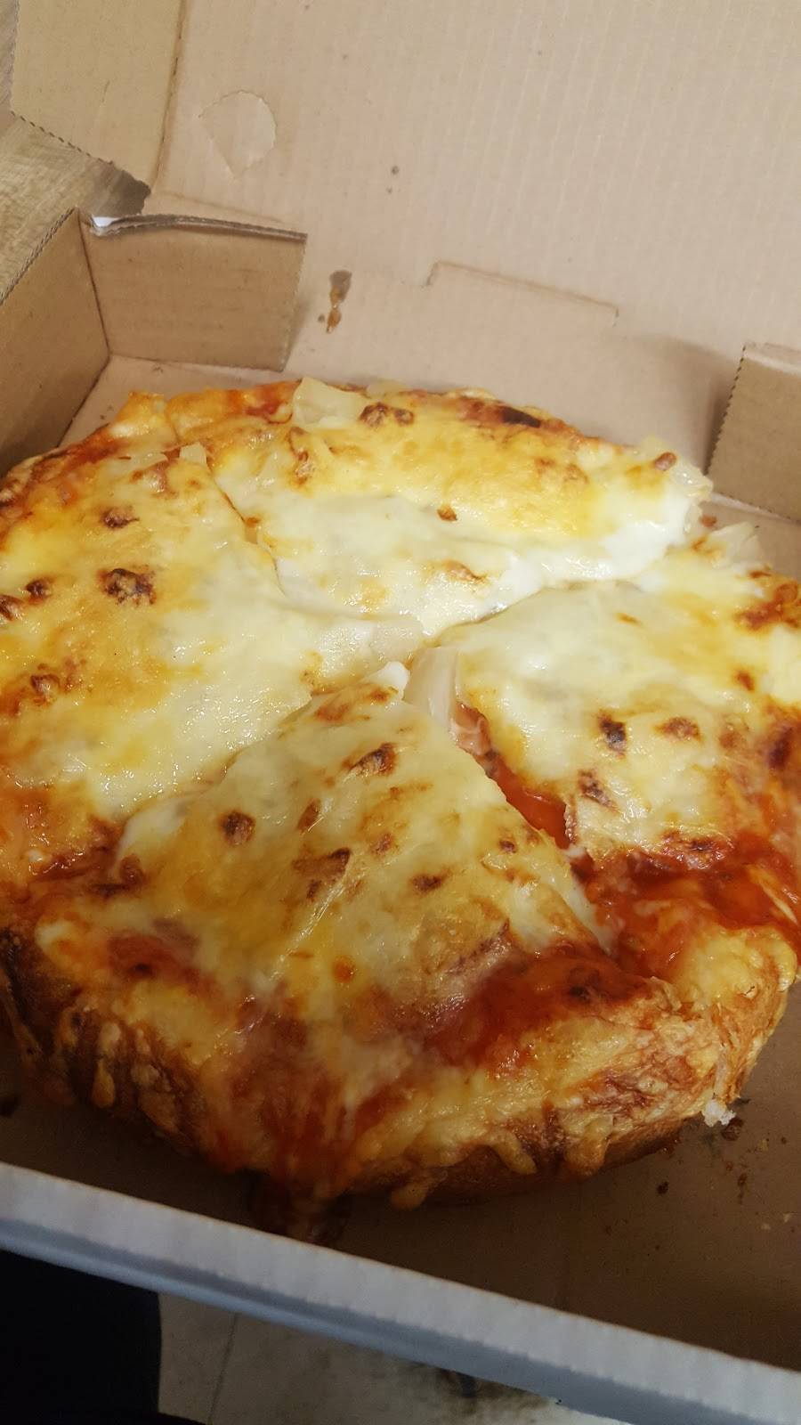 Aladdin Pizza | restaurant | 272 Montreal Rd, Vanier, ON K1L 6C3, Canada | 6137468888 OR +1 613-746-8888