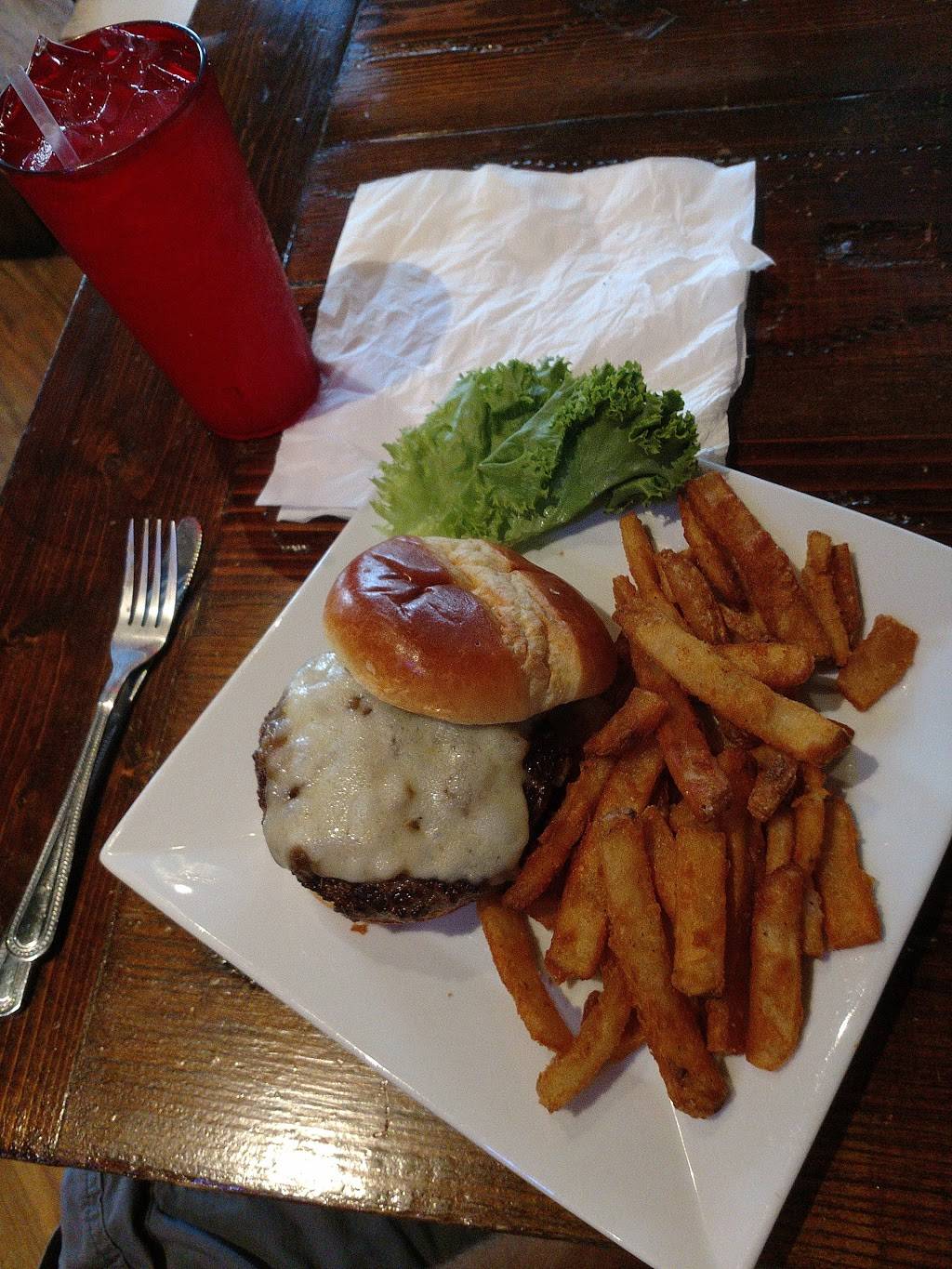 Auburn Draft House | restaurant | 161 E Magnolia Ave, Auburn, AL 36830, USA | 3345212739 OR +1 334-521-2739