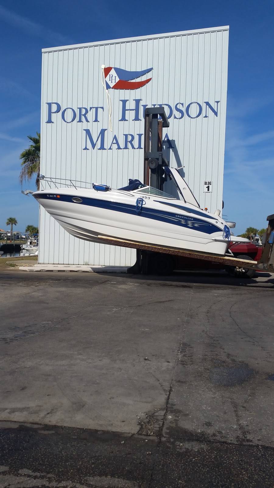 Port Hudson Marina LLC | restaurant | Crab Trap Court, Hudson, FL 34667, USA | 7278691840 OR +1 727-869-1840