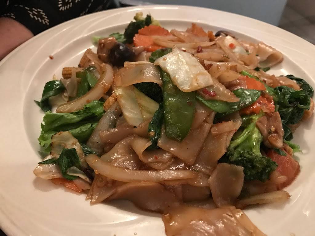 Tanad Thai Cuisine | restaurant | 4912 Wisconsin Ave NW, Washington, DC 20016, USA | 2029660616 OR +1 202-966-0616