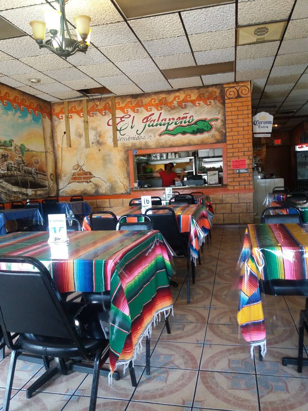 El Jalapeno | restaurant | 2106 W National Ave, Milwaukee, WI 53204, USA | 4143834774 OR +1 414-383-4774