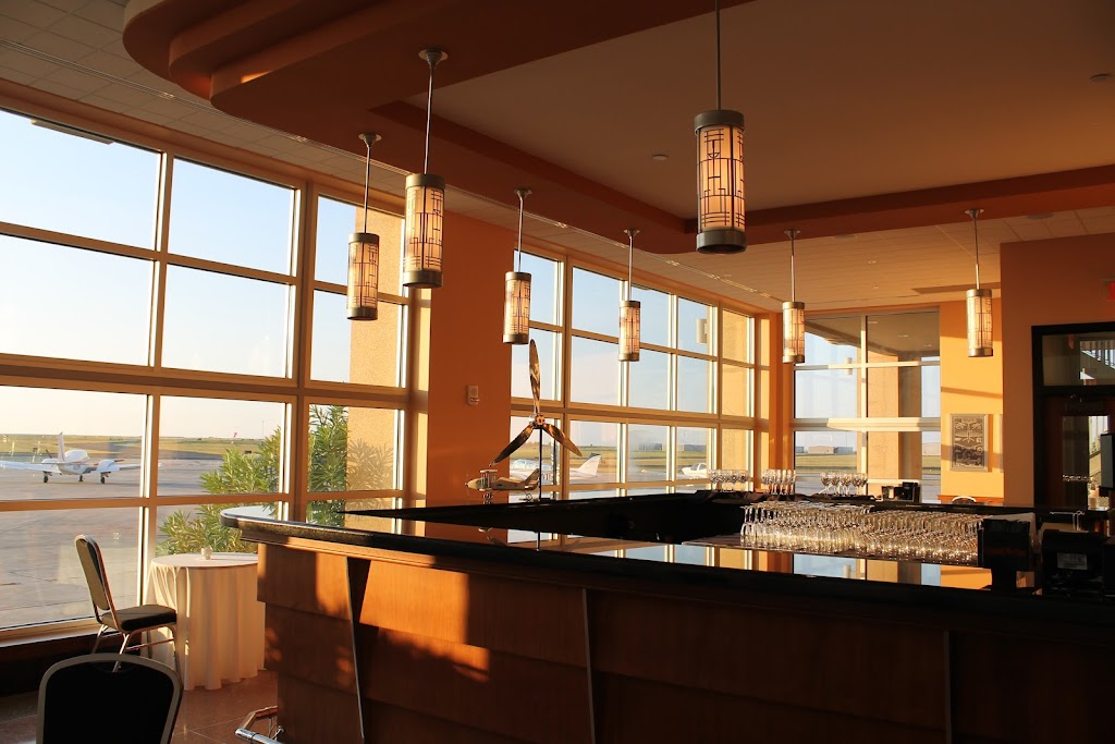 Messinas Runway Cafe | cafe | New Orleans Lakefront Airport, Terminal, 6001 Stars and Stripes Blvd Ste. 3, New Orleans, LA 70126, USA | 5042415300 OR +1 504-241-5300