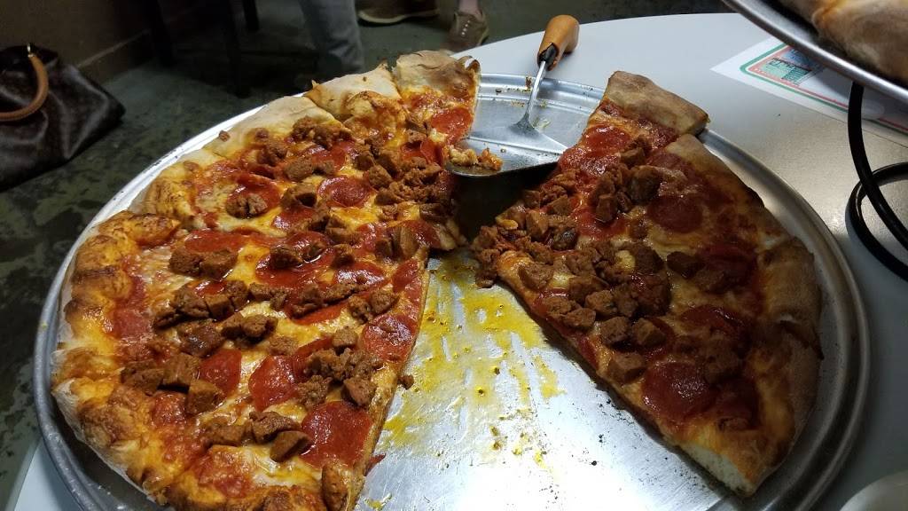 Claudios | restaurant | 1883 Painters Run Rd, Pittsburgh, PA 15241, USA | 4126410011 OR +1 412-641-0011