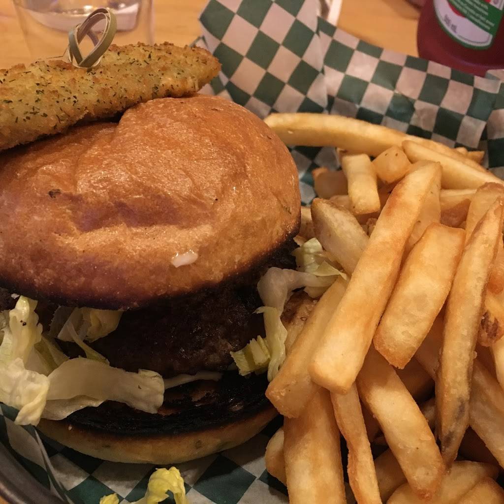 The Ale House | restaurant | 246 Division St, Cobourg, ON K9A 3P8, Canada | 2892521773 OR +1 289-252-1773