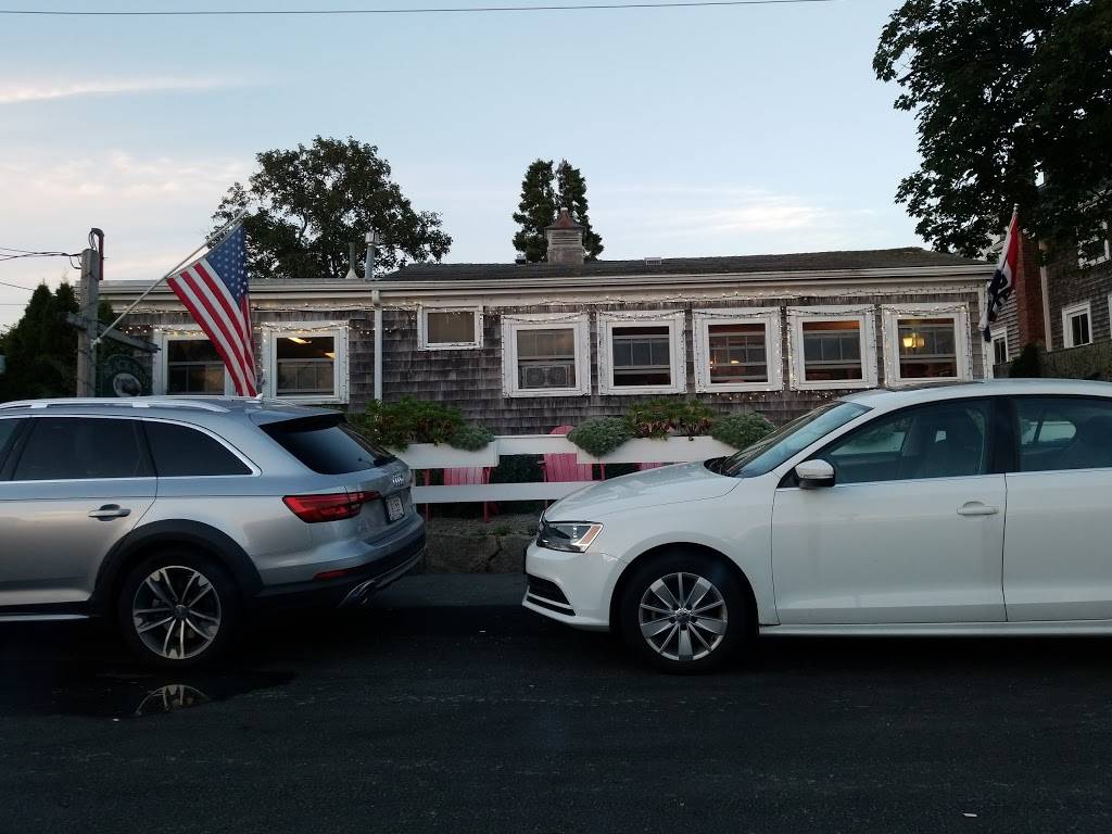 Black Bass Grille | restaurant | 3 Water St, South Dartmouth, MA 02748, USA | 5089996975 OR +1 508-999-6975