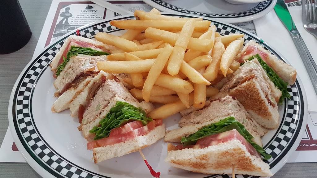 Bronxville Diner | restaurant | 112 Kraft Ave, Bronxville, NY 10708, USA | 9147791777 OR +1 914-779-1777