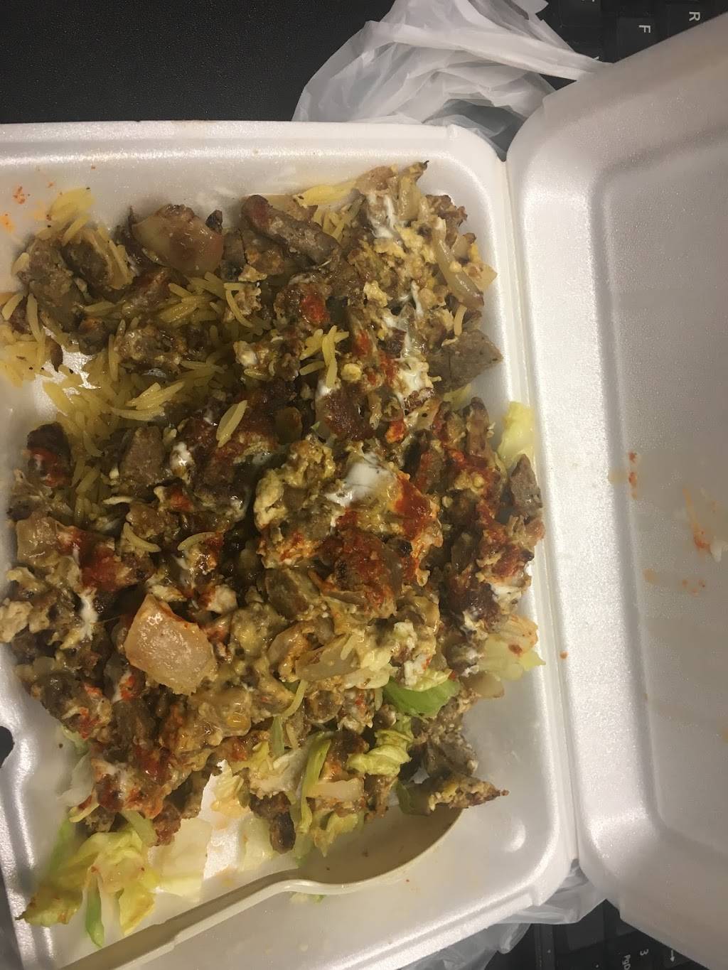 Yomnas Halal Cart | restaurant | Market Pl, Baltimore, MD 21202, USA | 4438242134 OR +1 443-824-2134