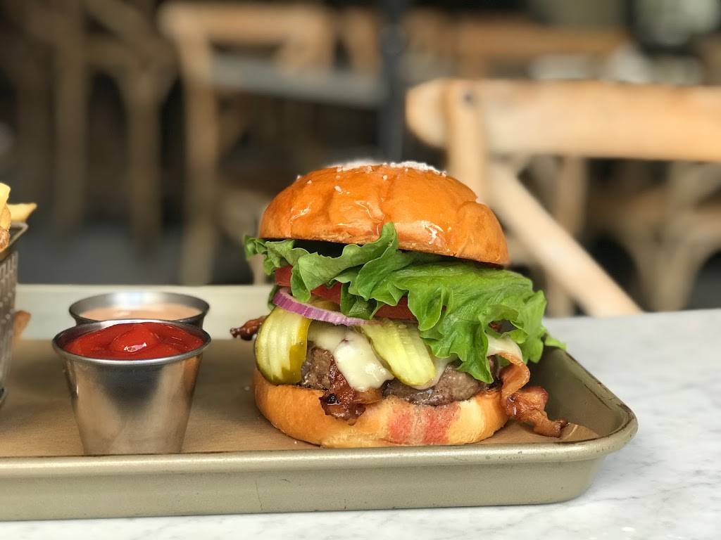 Taps Burger Bar and Gastropub | restaurant | 2223 N Westshore Blvd, Tampa, FL 33607, USA | 8138765100 OR +1 813-876-5100