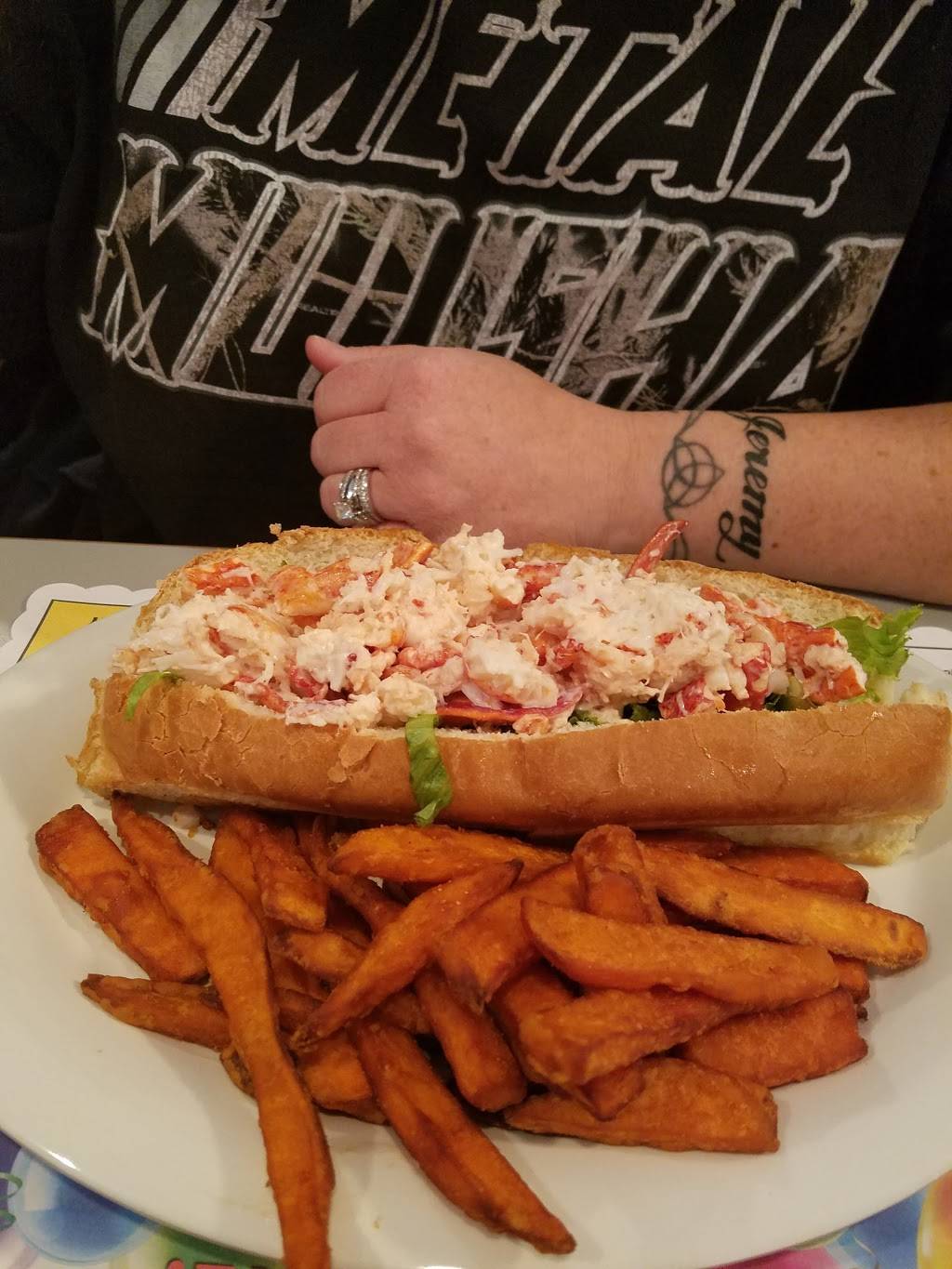 Governors Restaurant & Bakery | restaurant | 1185 Lisbon St, Lewiston, ME 04240, USA | 2077530173 OR +1 207-753-0173