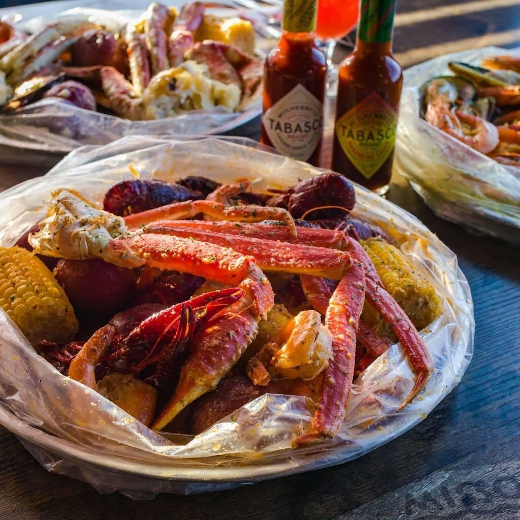 Red Anchor Cajun Seafood Restaurant & Bar | restaurant | 5621 Johnston St, Lafayette, LA 70503, USA | 3377033008 OR +1 337-703-3008