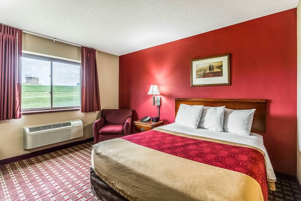 Econo Lodge | restaurant | 100 Howard Dr, Shelbyville, KY 40065, USA | 5026335771 OR +1 502-633-5771
